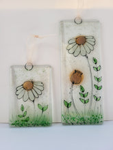 Load image into Gallery viewer, Golden Daisy Small Hanging
